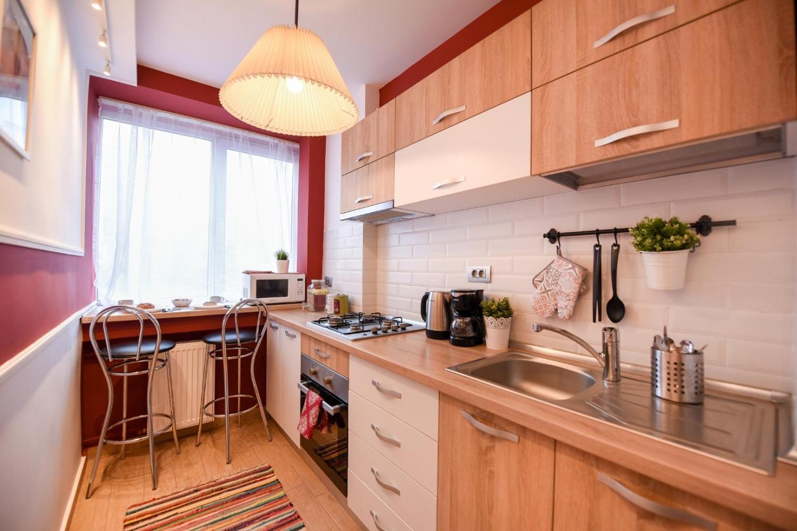 Downtown Oasis: Central Apartments With Cozy Charm Bucureşti Phòng bức ảnh